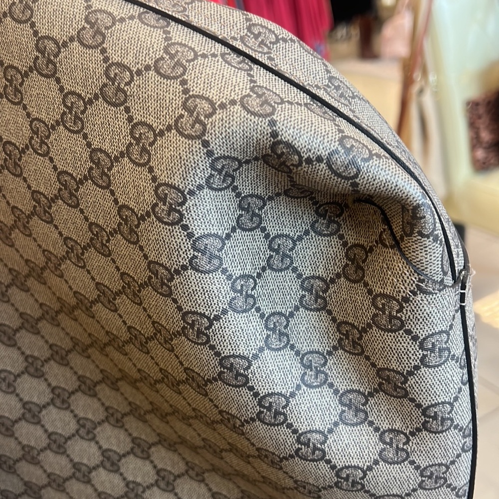 Gucci tote - Picture 8 of 14
